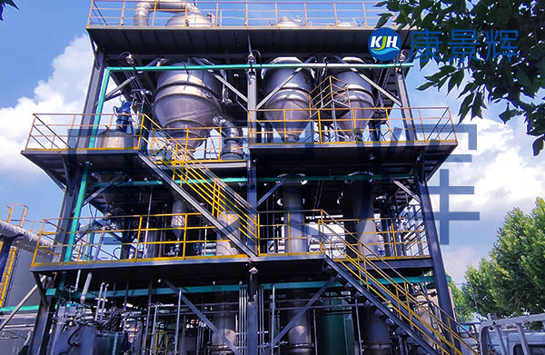 氯化鋰三效蒸發(fā)器特點(diǎn)